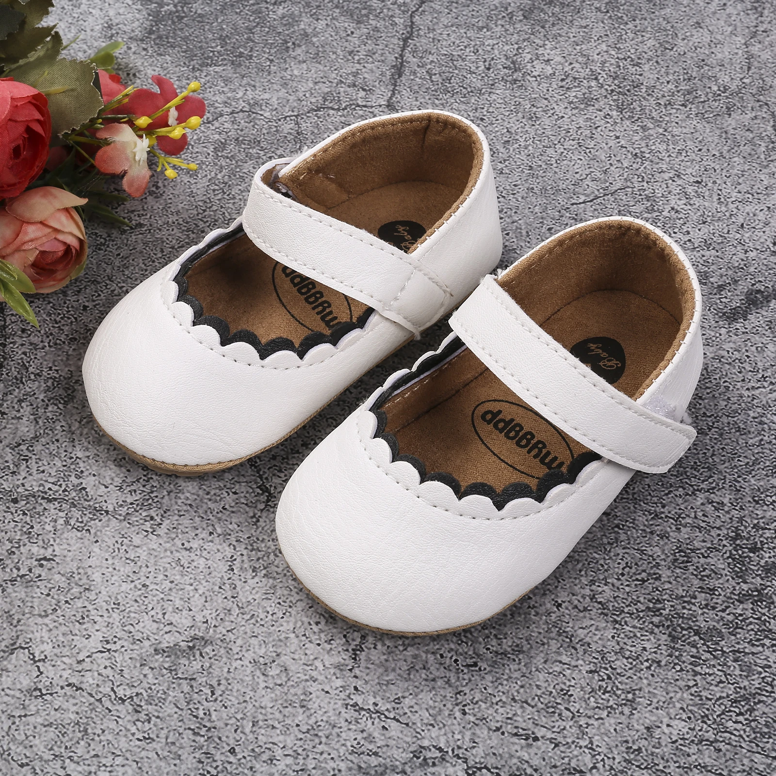 Обувь для новорожденных принцесс, однотонные ходунки для малышей с крючком и петлей (белый, коричневый, черный, лимонно-желтый)