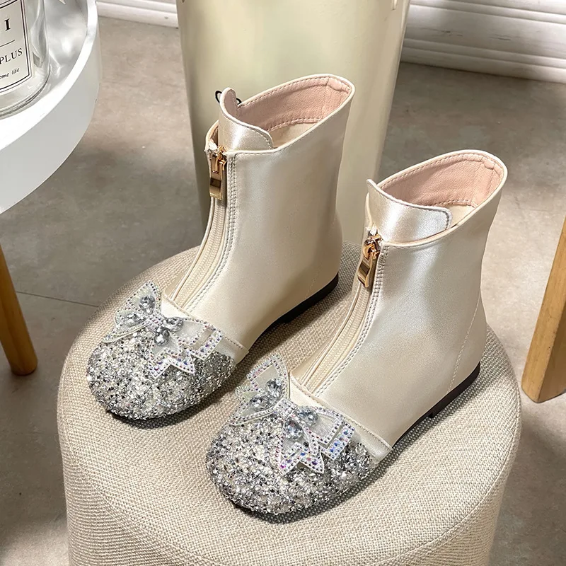 Весенне-осенние новые одиночные ботинки для девочек 2023, короткие сапоги принцессы на мягкой подошве, детские кожаные ботинки среднего и большого размера, Зимние