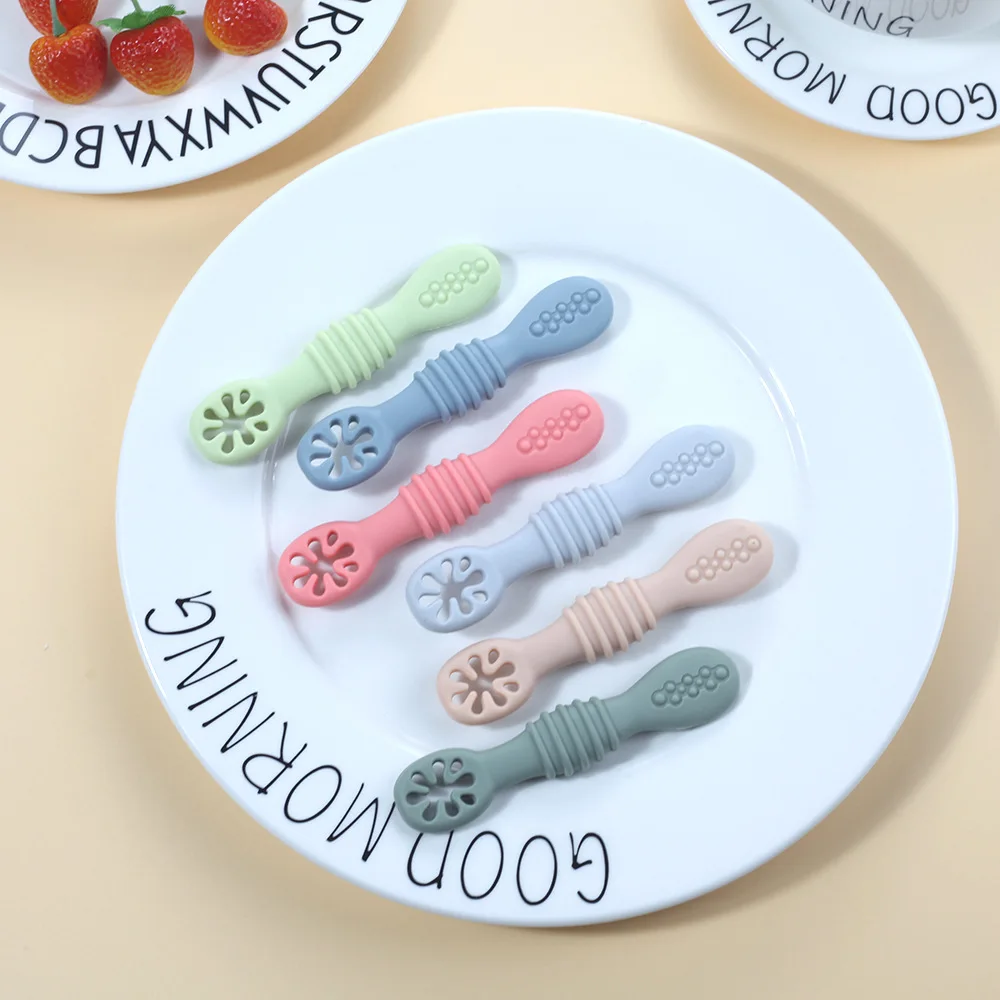 2ШТ. Милые детские обучающие ложки Набор посуды Очаровательная посуда для малышей Детские силиконовые игрушки-прорезыватели для кормления Совок Обучение