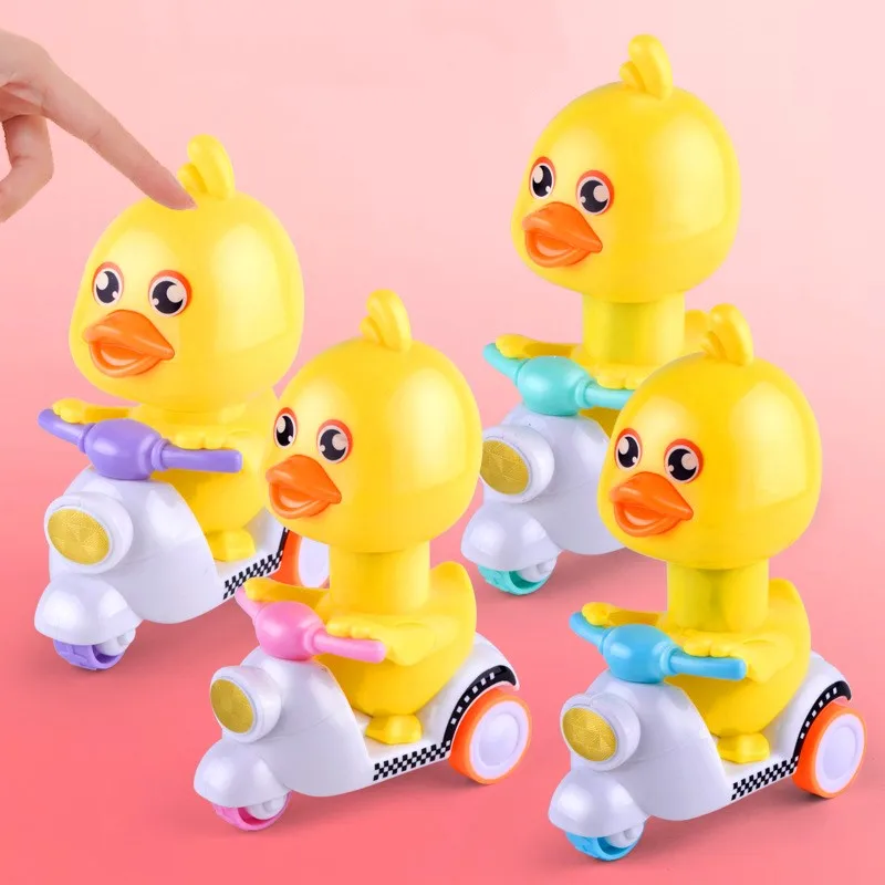 Нажмите И потяните назад автомобиль Cute Little Yellow Duck Модель автомобиля с инерционным управлением Детская развивающая игрушка
